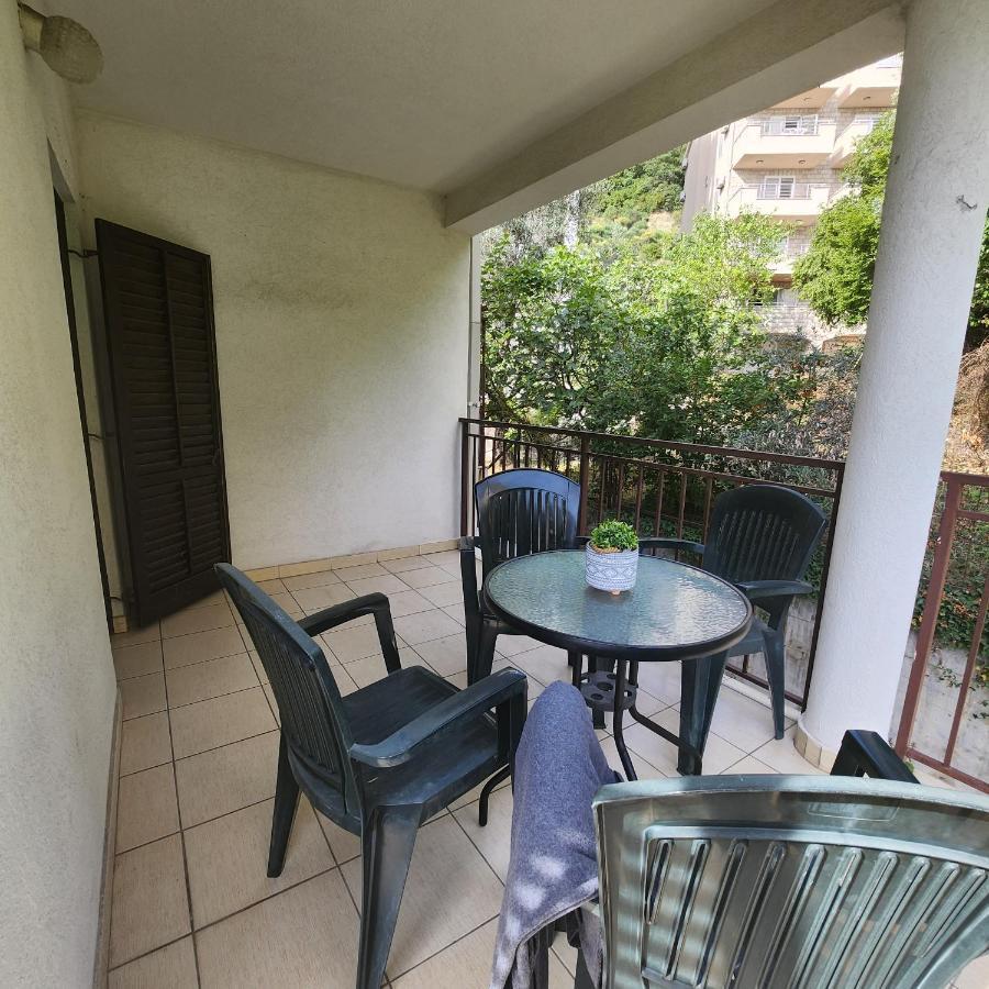 רפאלוביץ' Bela Kuca Studio Apartments-Na Korak Do Mora-A Step To The Sea מראה חיצוני תמונה