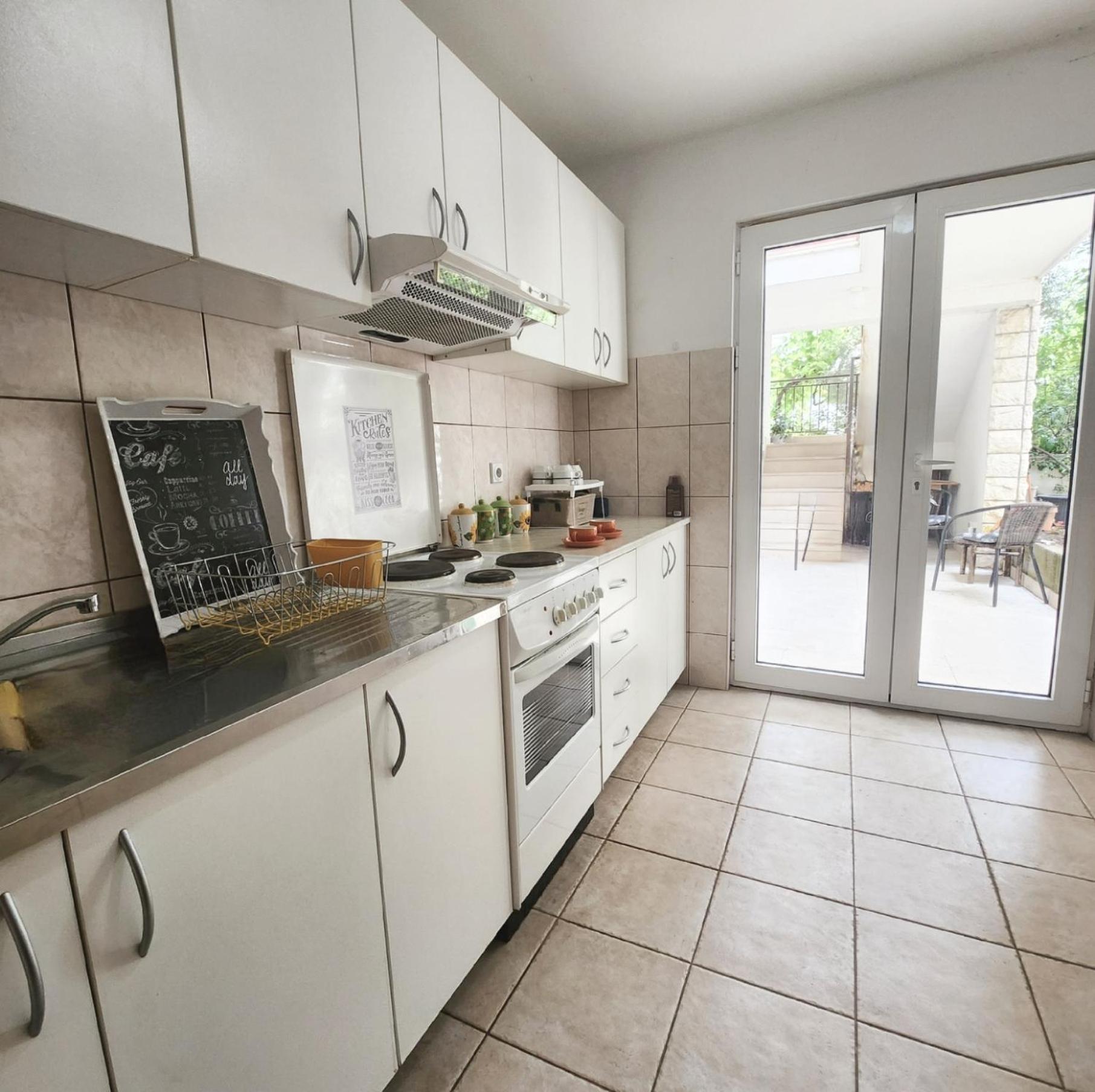 רפאלוביץ' Bela Kuca Studio Apartments-Na Korak Do Mora-A Step To The Sea מראה חיצוני תמונה