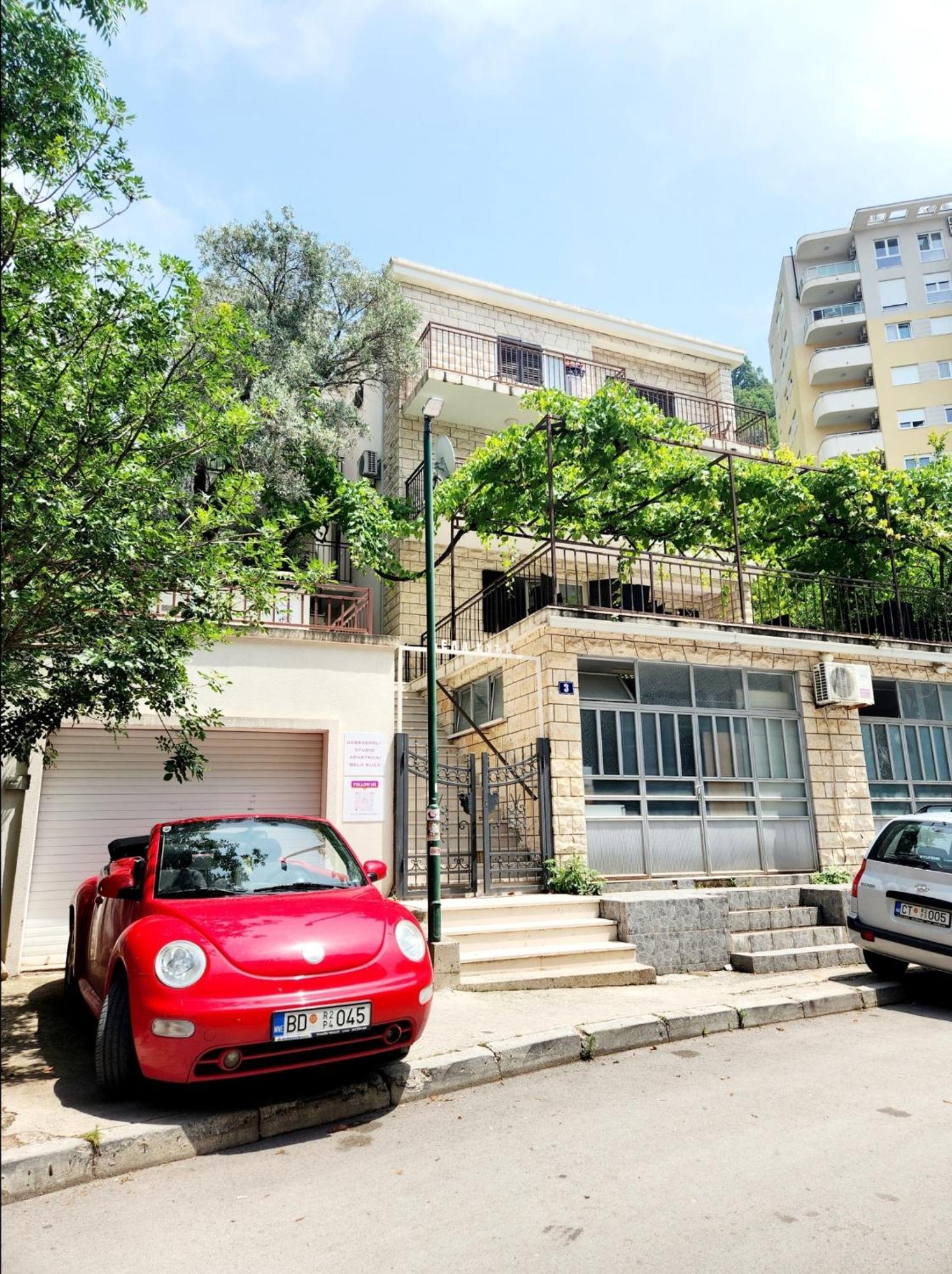 רפאלוביץ' Bela Kuca Studio Apartments-Na Korak Do Mora-A Step To The Sea מראה חיצוני תמונה
