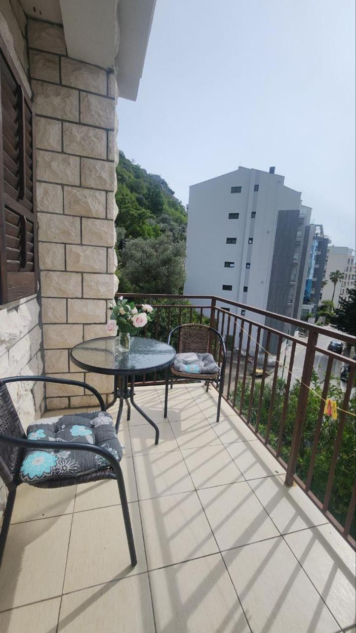רפאלוביץ' Bela Kuca Studio Apartments-Na Korak Do Mora-A Step To The Sea מראה חיצוני תמונה
