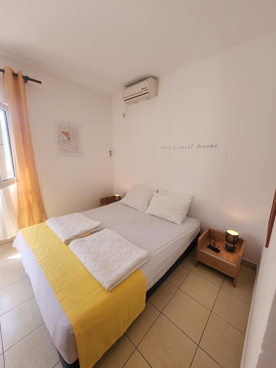 רפאלוביץ' Bela Kuca Studio Apartments-Na Korak Do Mora-A Step To The Sea מראה חיצוני תמונה